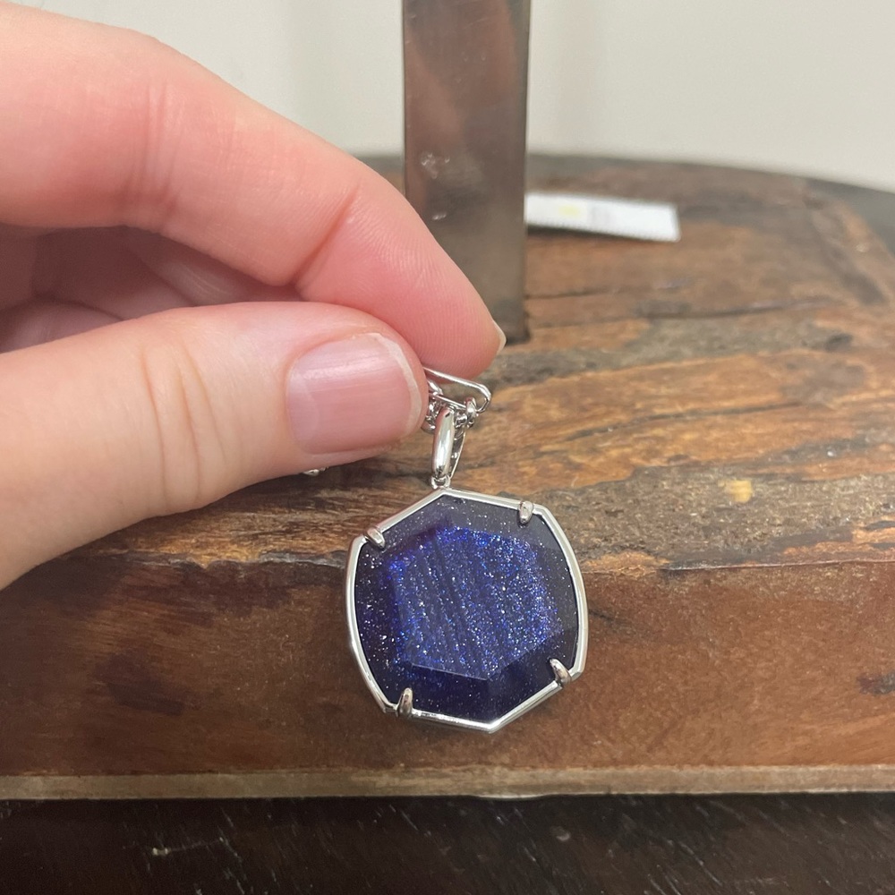 NWT Kendra Scott Davis Large Long Pendant Necklace Navy Dusted Glass!